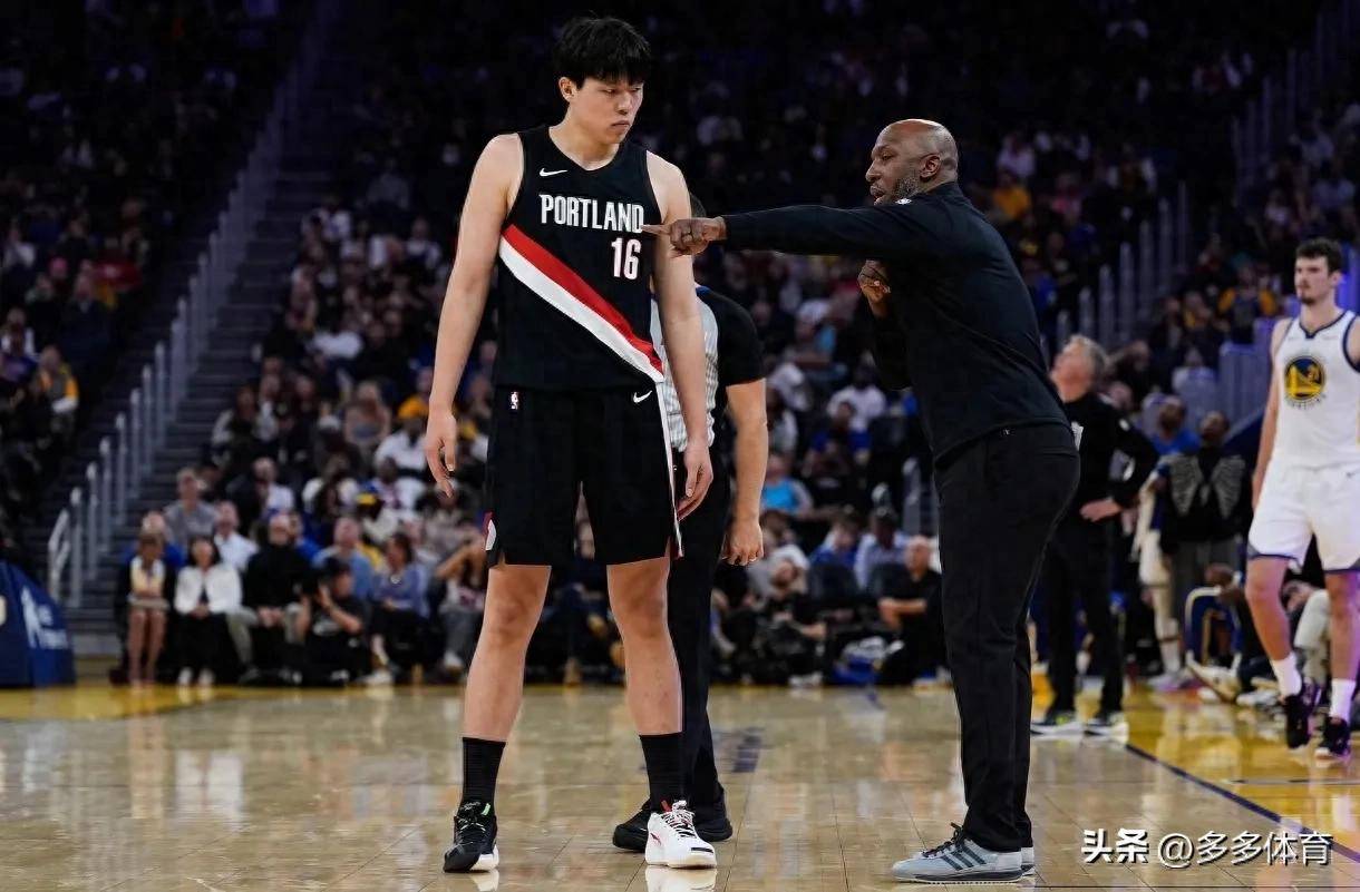 NBA常规赛火箭主场140-116大胜开拓者杨瀚森被下放杜兰特30分的简单介绍 第2张 NBA常规赛火箭主场140-116大胜开拓者杨瀚森被下放杜兰特30分的简单介绍 第2张