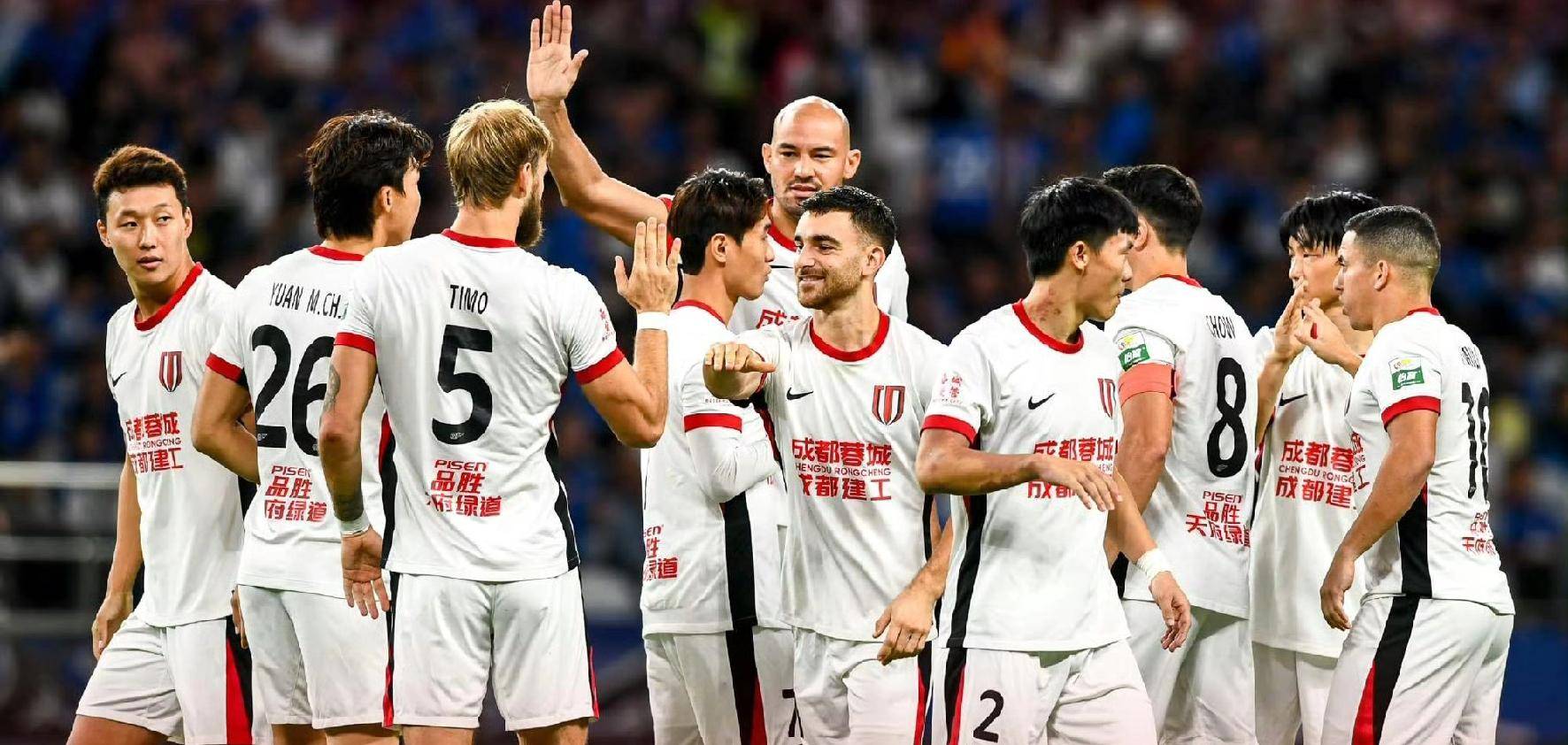 中超争冠保级大战异常激烈悬念或留在末轮的简单介绍 第2张 中超争冠保级大战异常激烈悬念或留在末轮的简单介绍 第2张