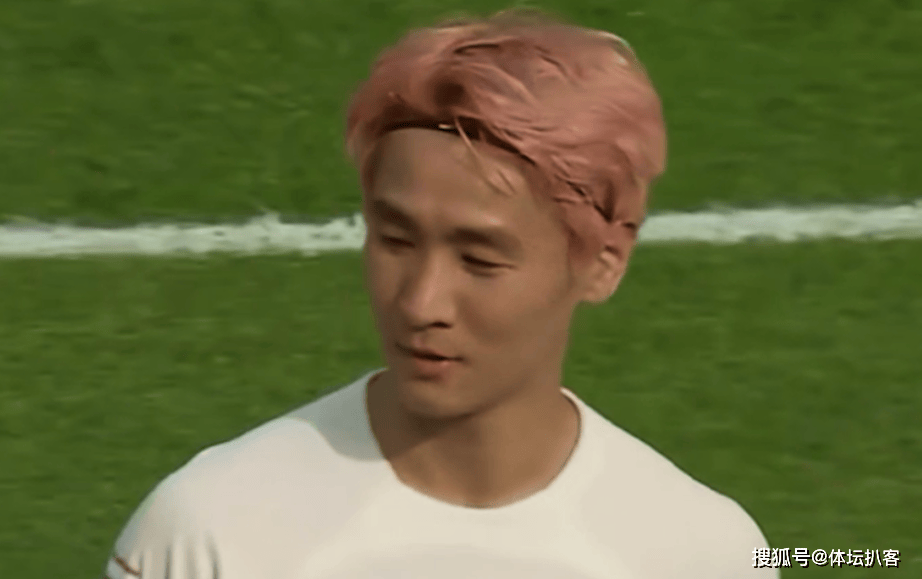 关于成都球迷意难平韦世豪主动致歉这一态度转变着实让人意外的信息