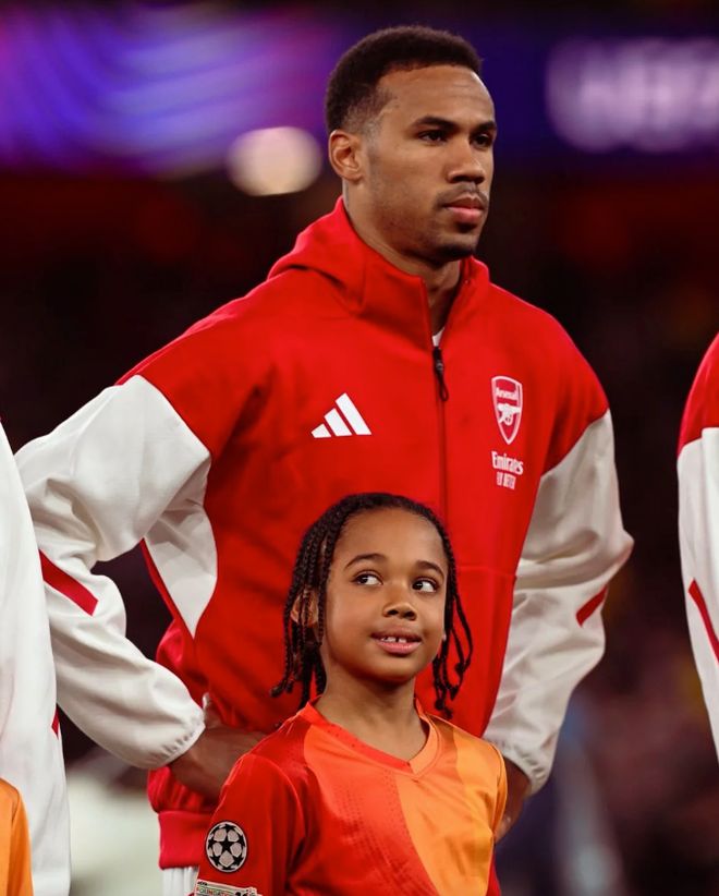 阿森纳即将与加布里埃尔达成续约球员与球队预计续约3年 第2张 阿森纳即将与加布里埃尔达成续约球员与球队预计续约3年 第2张