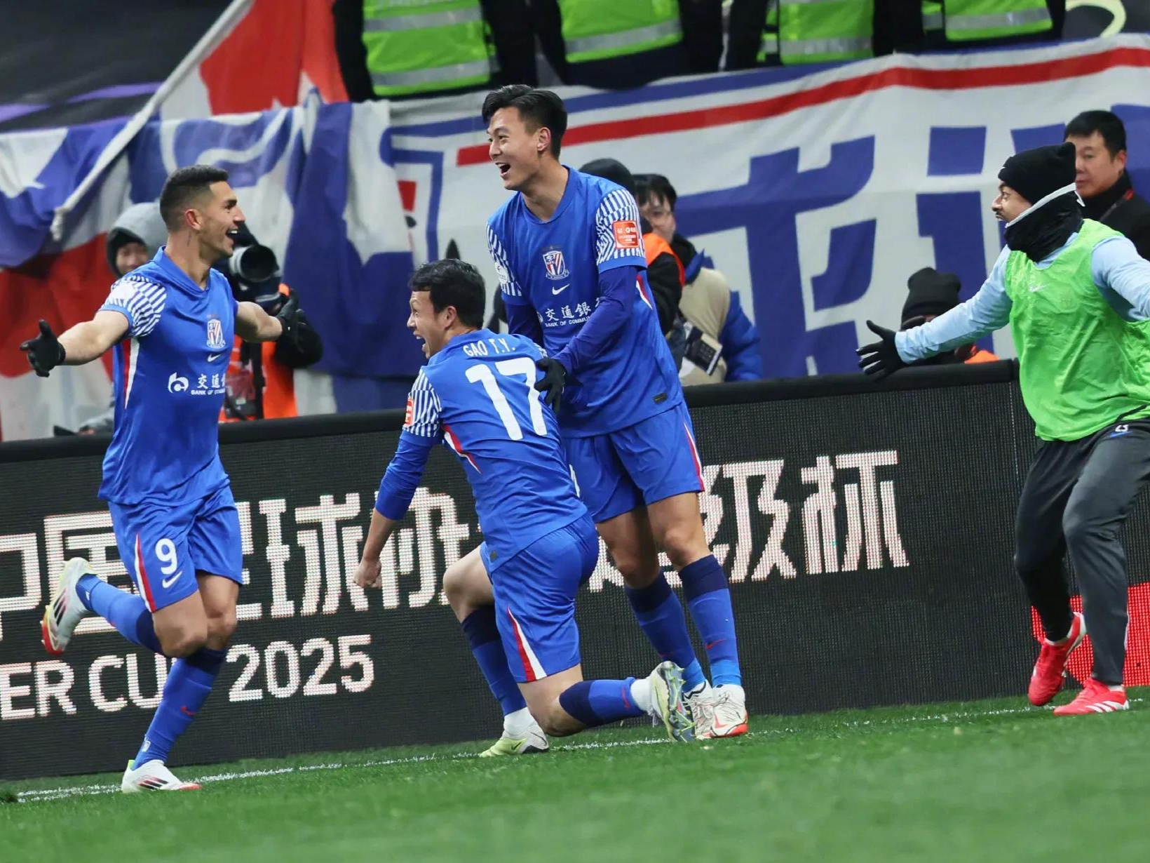 包含上海申花将对战上海海港申花要捍卫榜首海港客战出色的词条  第1张