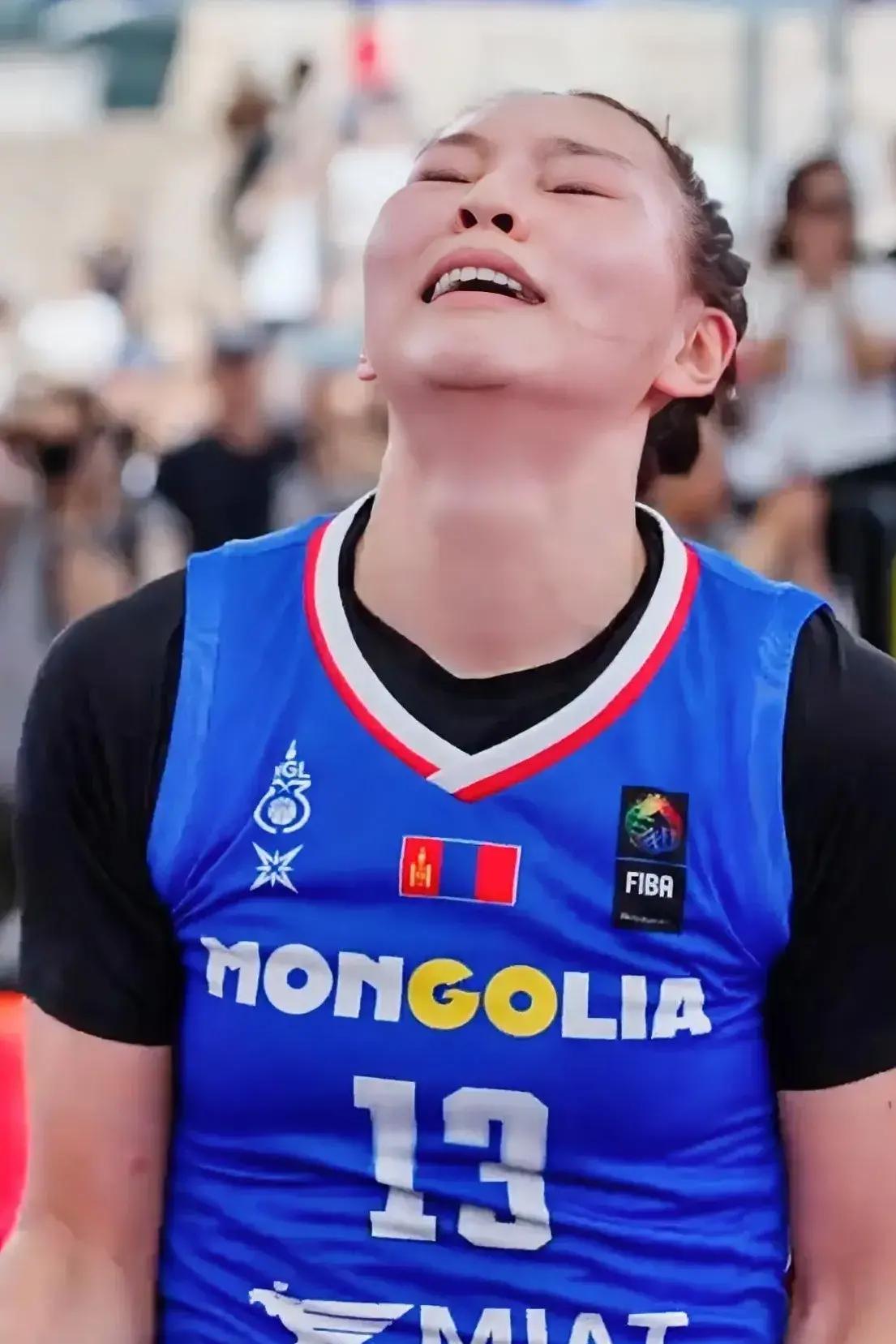 俄女超:SBSK萨马拉女篮VS内夫特亚尼克女篮的简单介绍  第1张