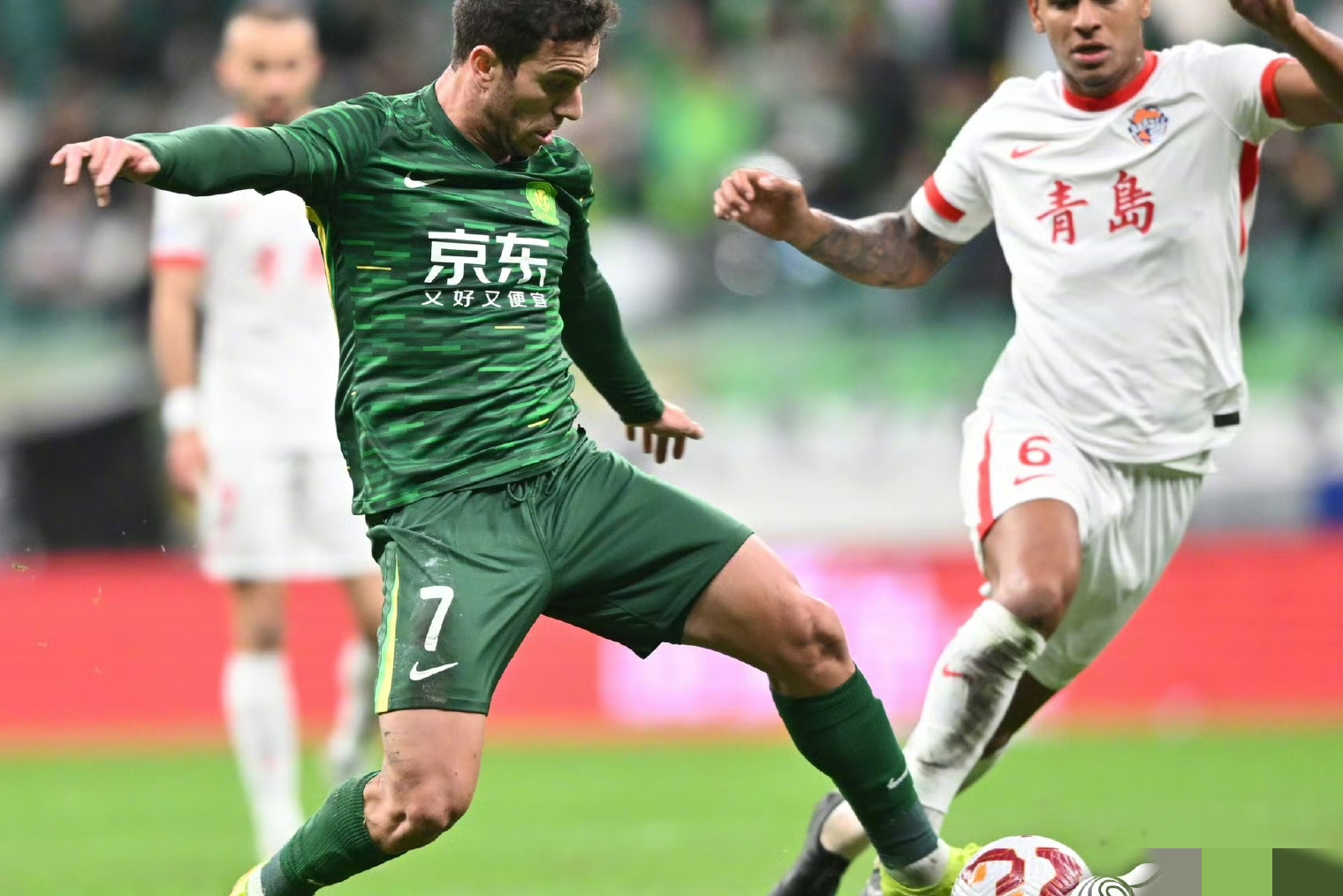 青岛海牛前锋萨里奇当选中超第28轮最佳球员戴帽助队客胜北京国安的简单介绍 第2张 青岛海牛前锋萨里奇当选中超第28轮最佳球员戴帽助队客胜北京国安的简单介绍 第2张