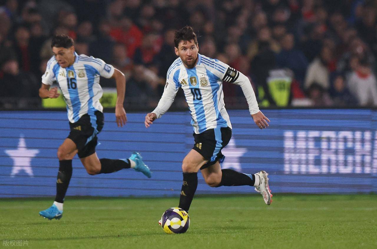 包含曝劳塔罗竞争阿根廷锋线首发对阵哥伦比亚的词条  第1张