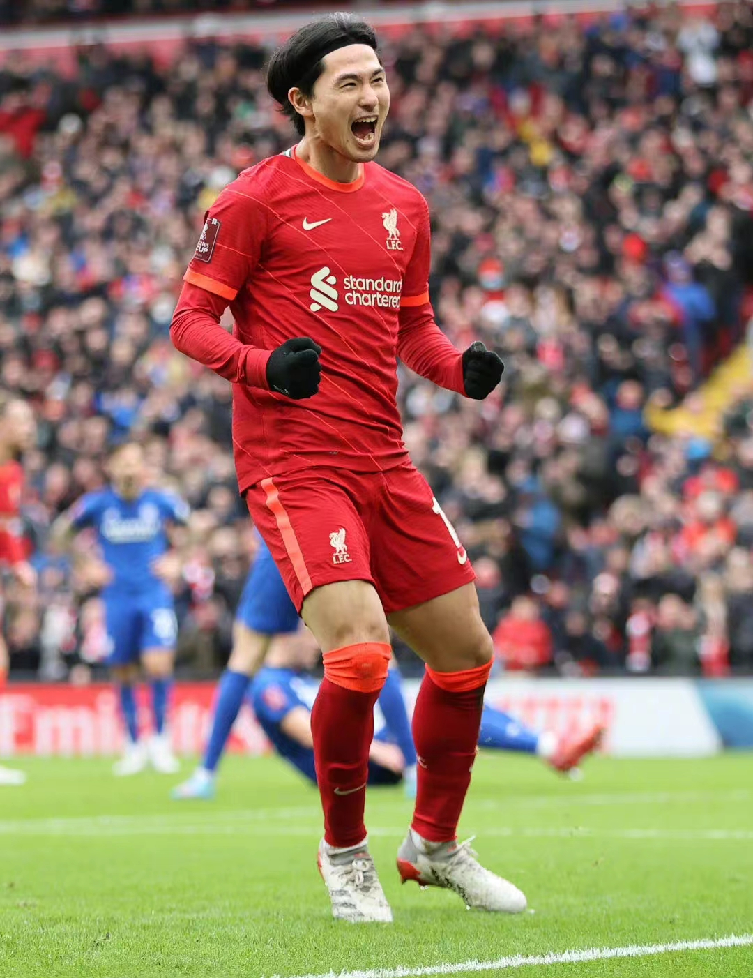 包含友谊赛阿贾克斯2-2摩纳哥南野拓实破门肯尼思-泰勒建功的词条  第1张