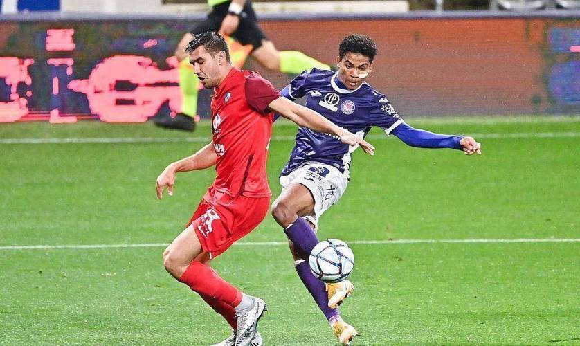 法乙：保洛尼VS格勒诺布的简单介绍  第1张