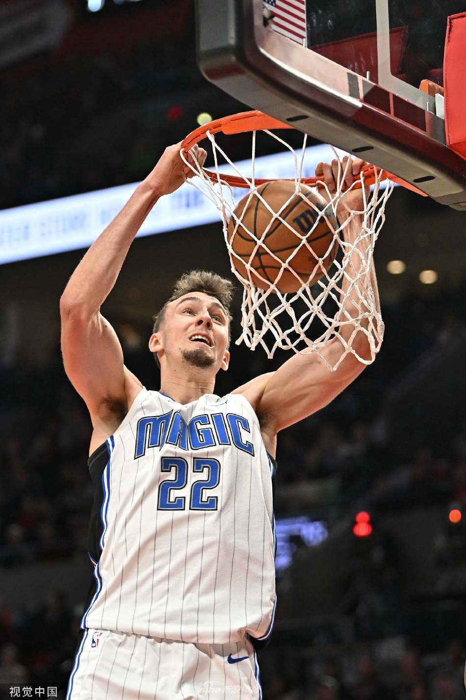 包含小瓦格纳回应身着哥哥球衣领奖称他是球队的一部分的词条 第1张 包含小瓦格纳回应身着哥哥球衣领奖称他是球队的一部分的词条 第1张