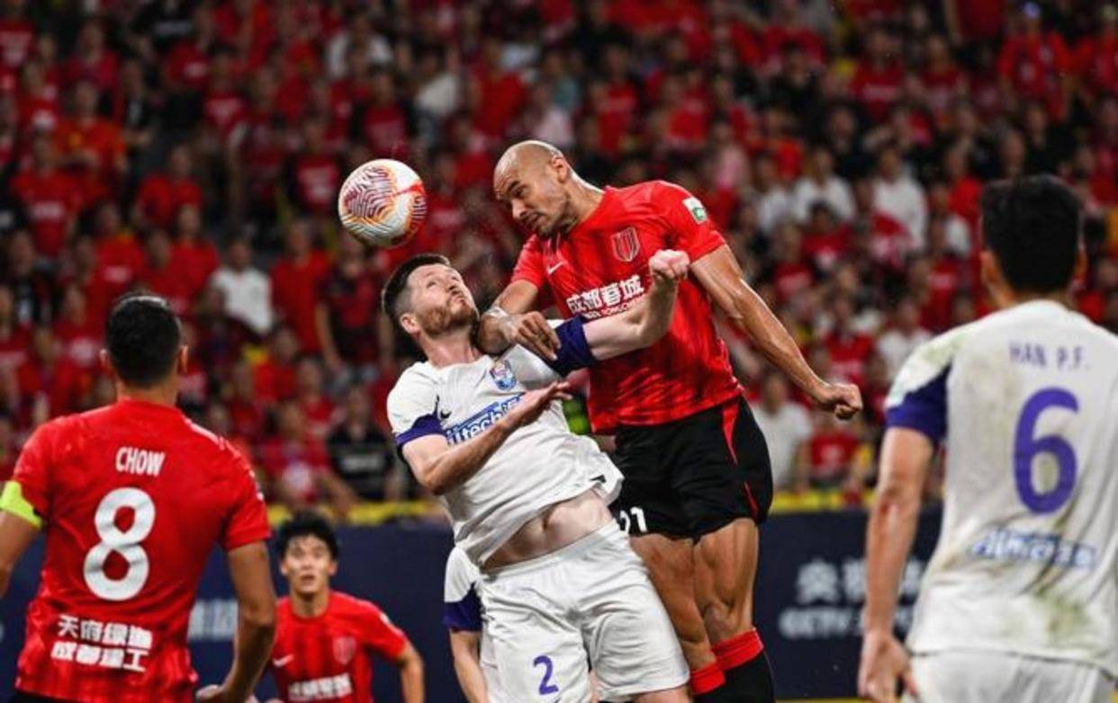 中超争冠形势依然胶着北京获得半程冠军的简单介绍 第1张 中超争冠形势依然胶着北京获得半程冠军的简单介绍 第1张