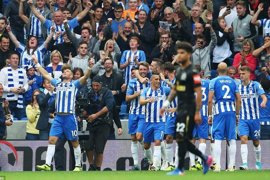 包含英超热刺1-4布赖顿欣谢尔伍德双响索兰克点射的词条  第2张