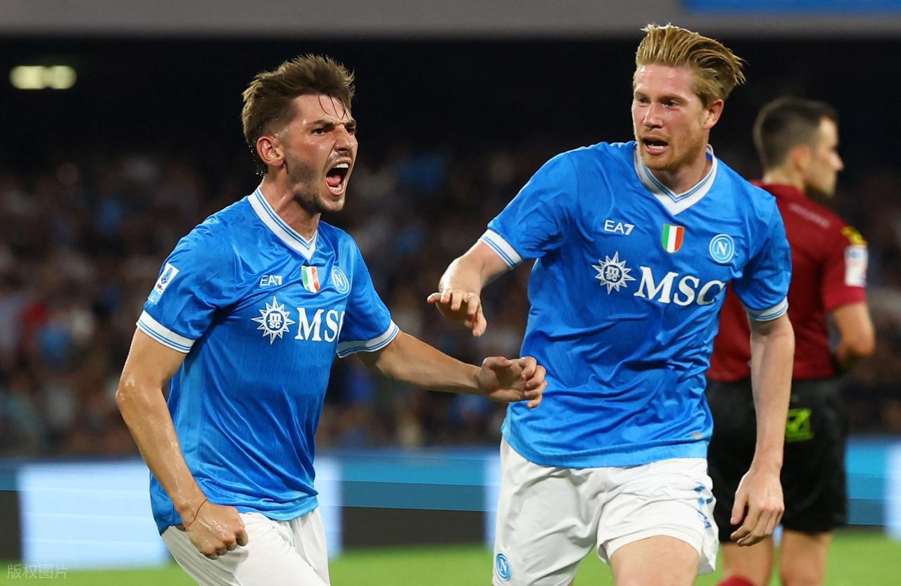 曝曼联有意签回麦克托米奈转会费将高达4400万英镑的简单介绍 第2张 曝曼联有意签回麦克托米奈转会费将高达4400万英镑的简单介绍 第2张