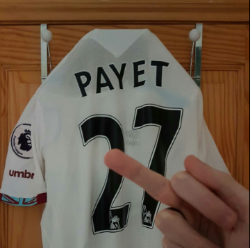 关于西汉姆联球迷抗议董事会要求俱乐部老板辞职的信息 第1张 关于西汉姆联球迷抗议董事会要求俱乐部老板辞职的信息 第1张