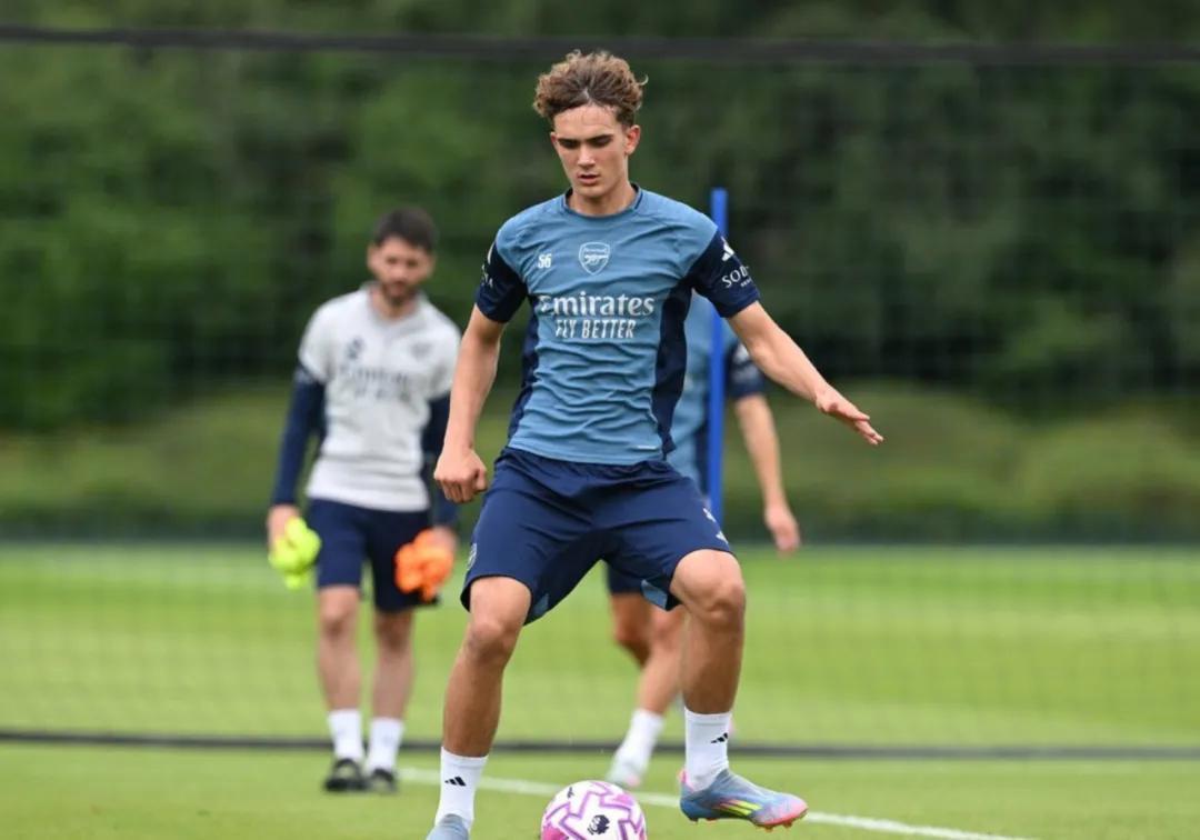 包含马杜埃凯将与阿森纳签约5年时间枪手很快官宣球员加盟的词条 第1张 包含马杜埃凯将与阿森纳签约5年时间枪手很快官宣球员加盟的词条 第1张