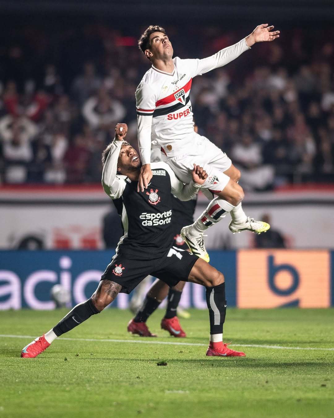 包含友谊赛埃弗顿0-1罗马安赫利尼奥远射中梁苏莱破门制胜的词条 第1张 包含友谊赛埃弗顿0-1罗马安赫利尼奥远射中梁苏莱破门制胜的词条 第1张