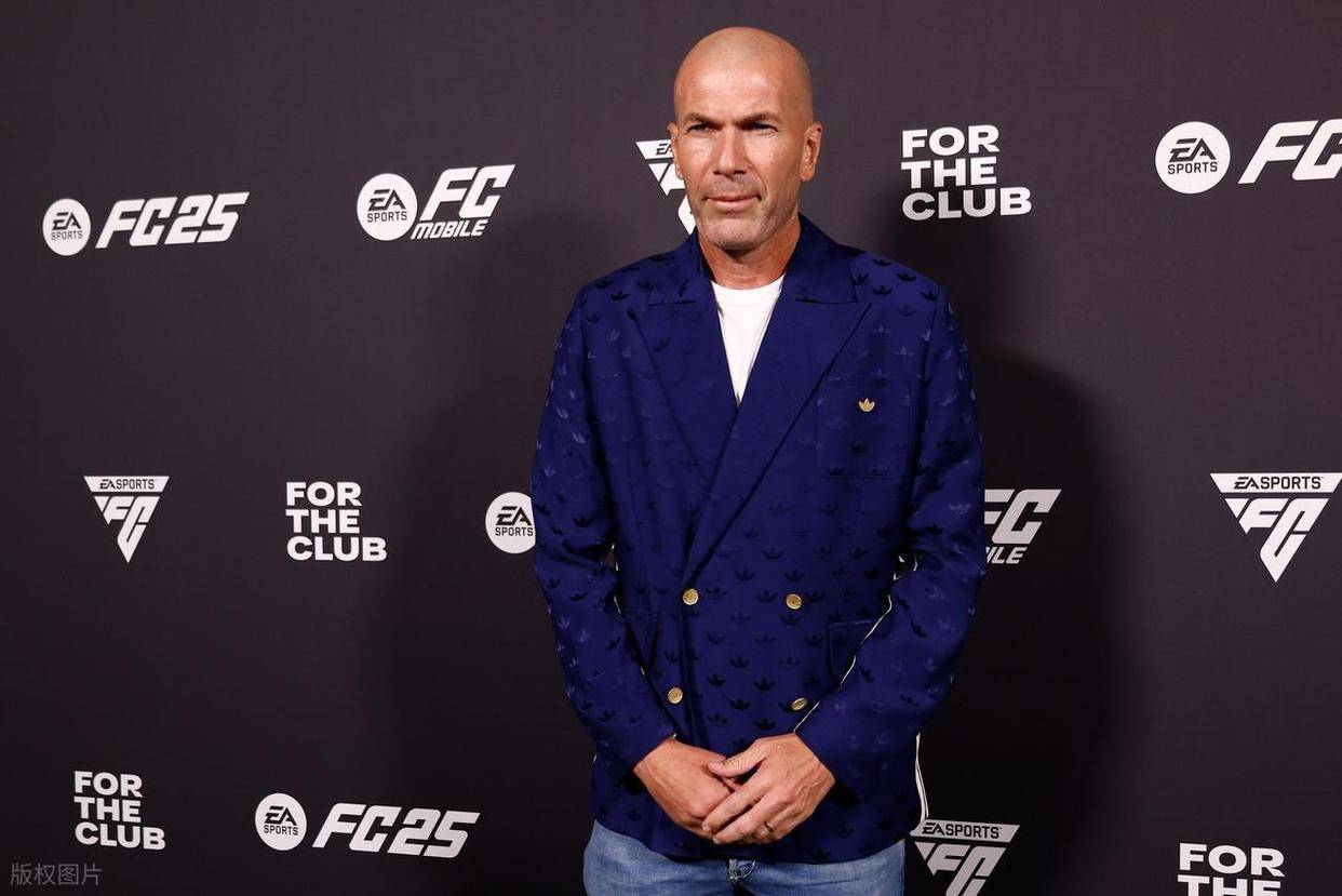 包含曝齐达内有望接手法国队世界杯后接替德尚的词条